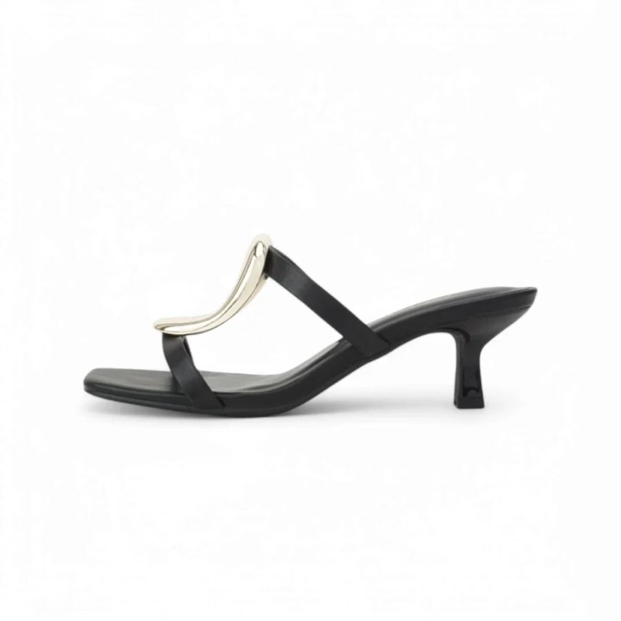 Sammy's Shoe Store | SODA NEARBY
