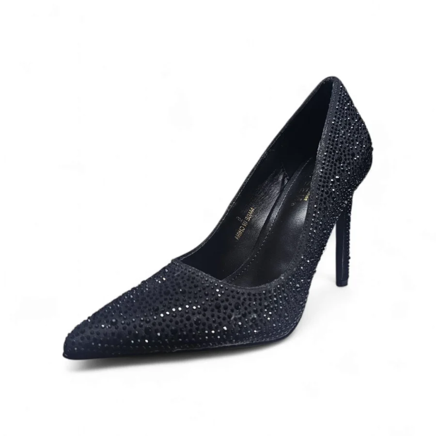 Sammy's Shoe Store | KAYLEEN FLORAA 1