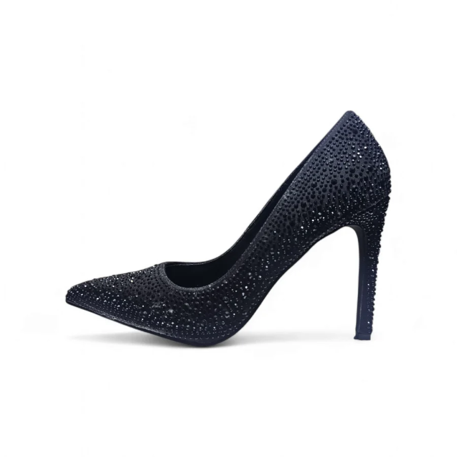 Sammy's Shoe Store | KAYLEEN FLORAA 1