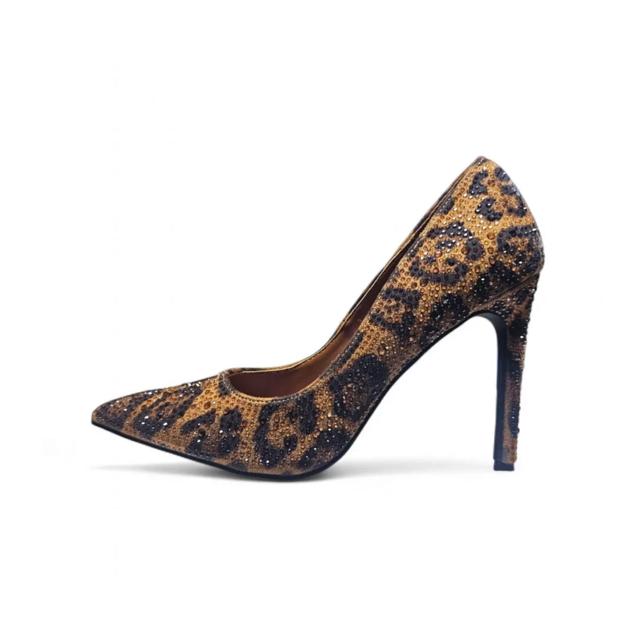 Sammy's Shoe Store | KAYLEEN FLORAA 1