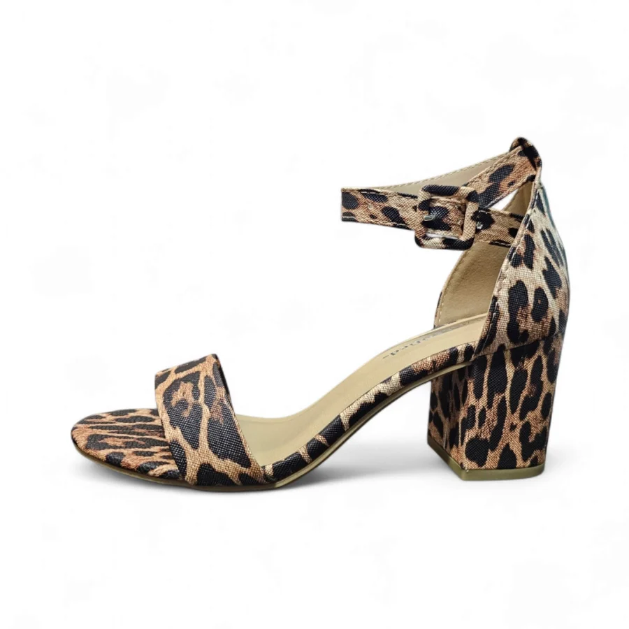 Sammy's Shoe Store | CITY CLASSIFIED CAKE